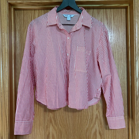Cropped Red & White Striped Button Down Shirt - Size M - Picture 1 of 4